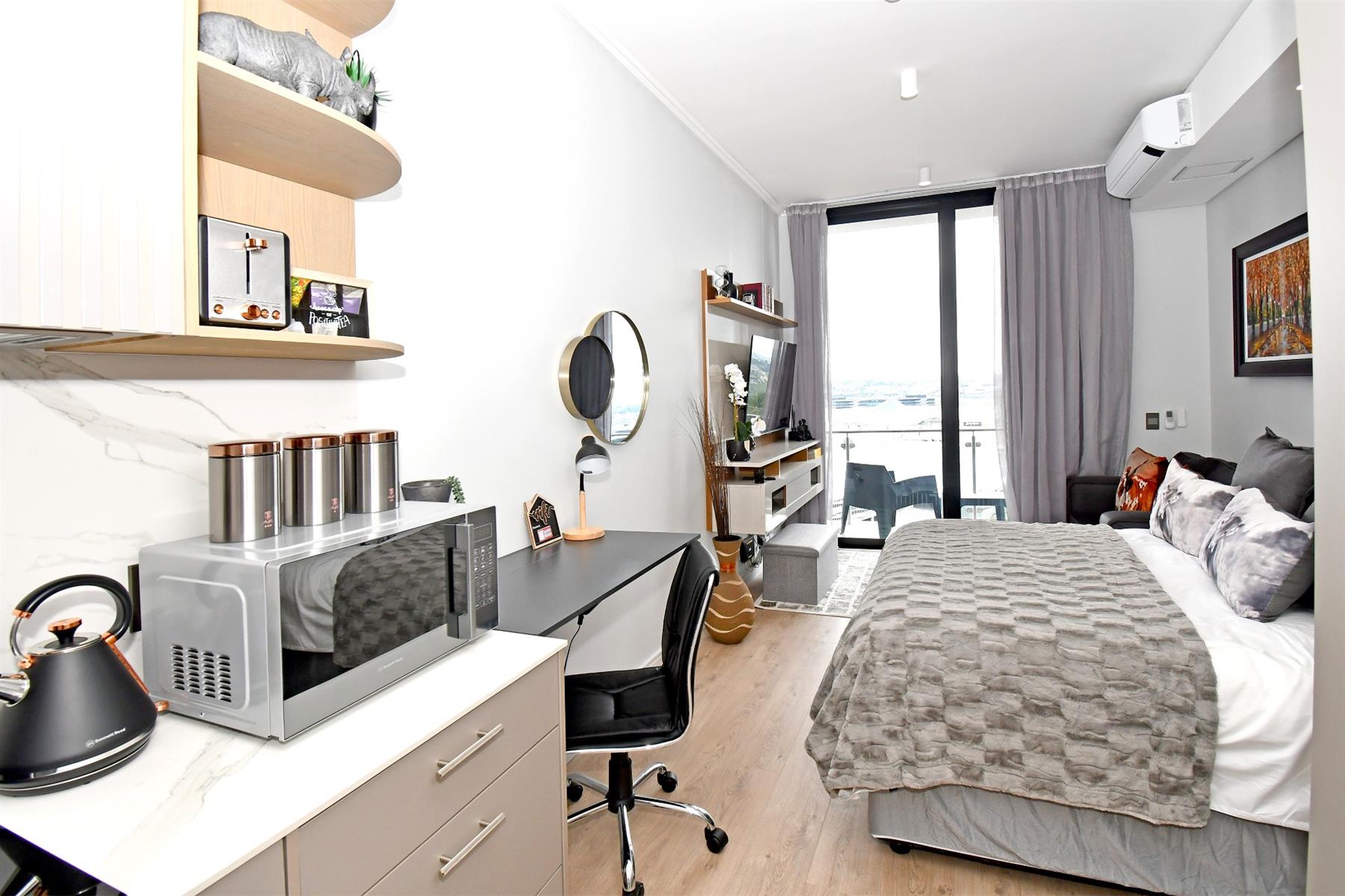 1 Bedroom - 1 Bath Fully Furnished Penthouse Apartment For Sale Ellipse -  Waterfall, Midrand