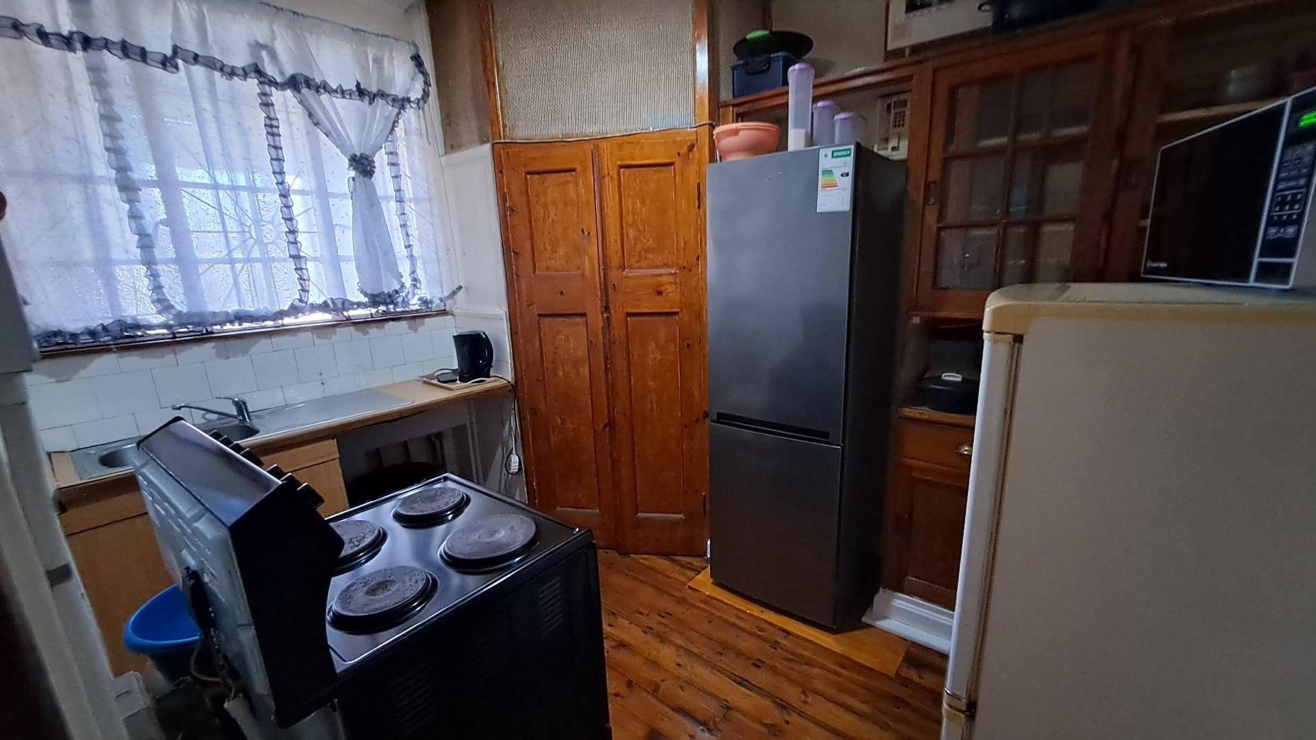 Apartment For Sale in Port Elizabeth Central, Port Elizabeth