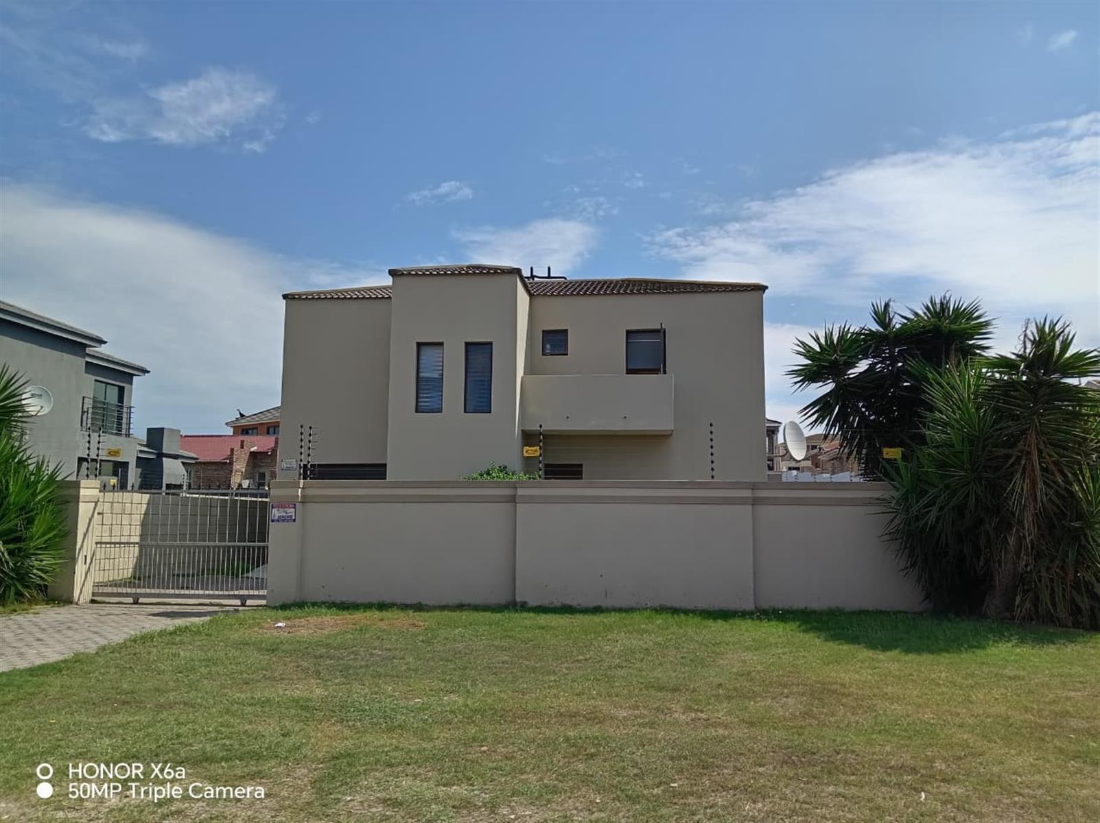 House For Sale in Bluewater Bay, Port Elizabeth