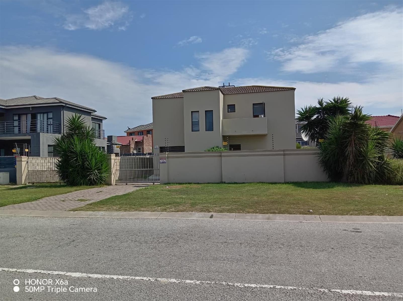 House For Sale in Bluewater Bay, Port Elizabeth