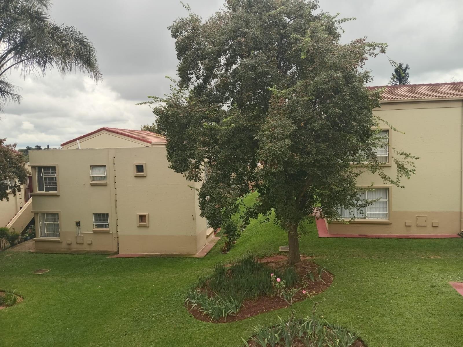 Apartment For Sale in Rembrandt Park, Johannesburg