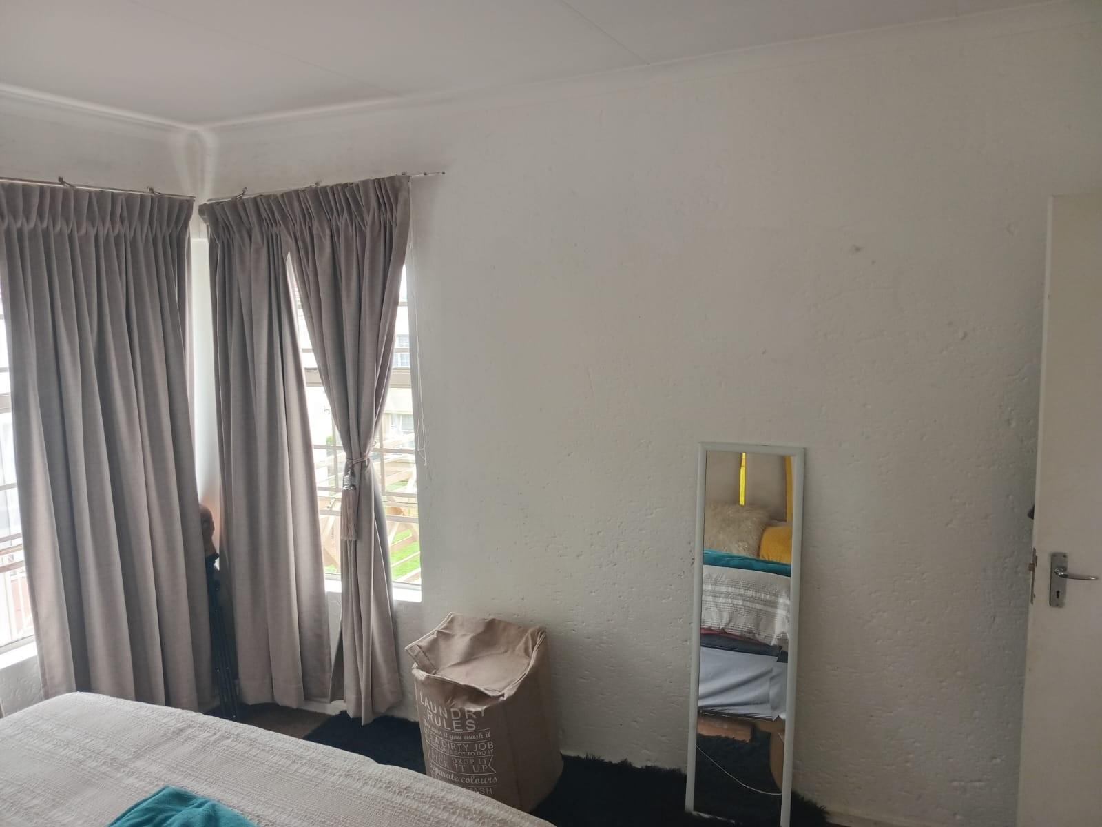 Apartment For Sale in Rembrandt Park, Johannesburg