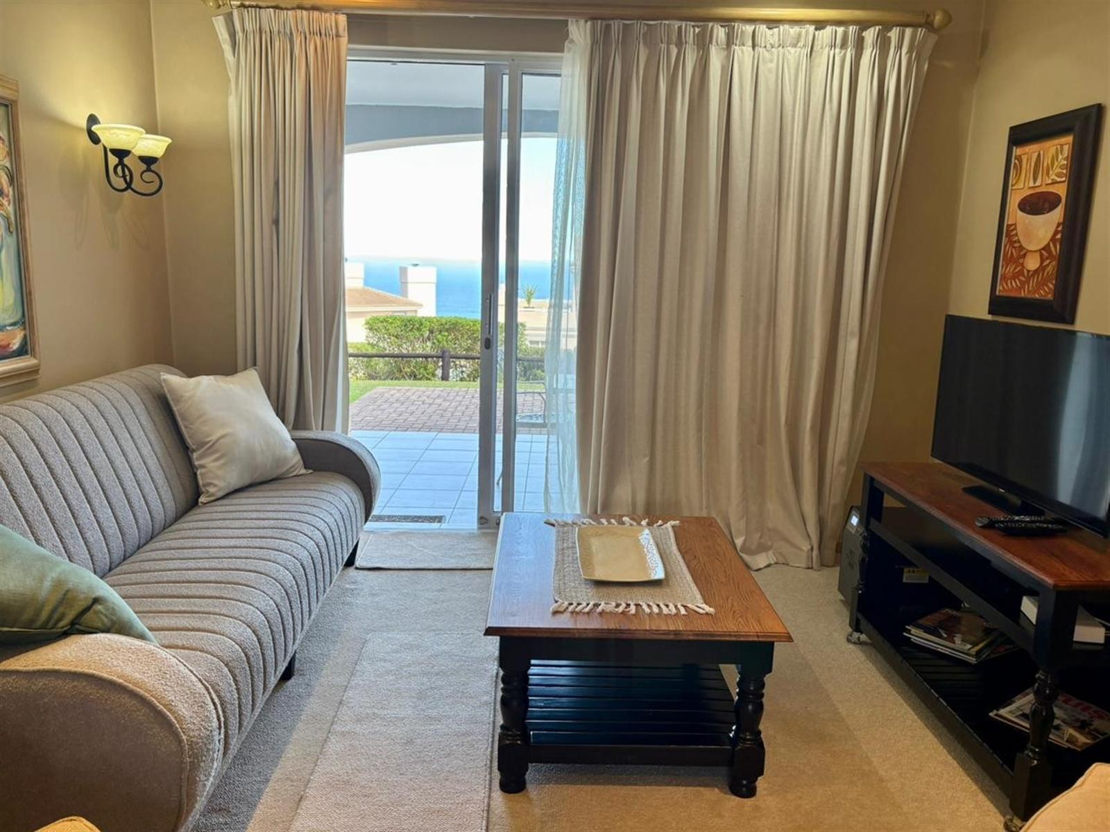 Outstanding Investment Opportunity, 2 Bedroom Golf Villa!