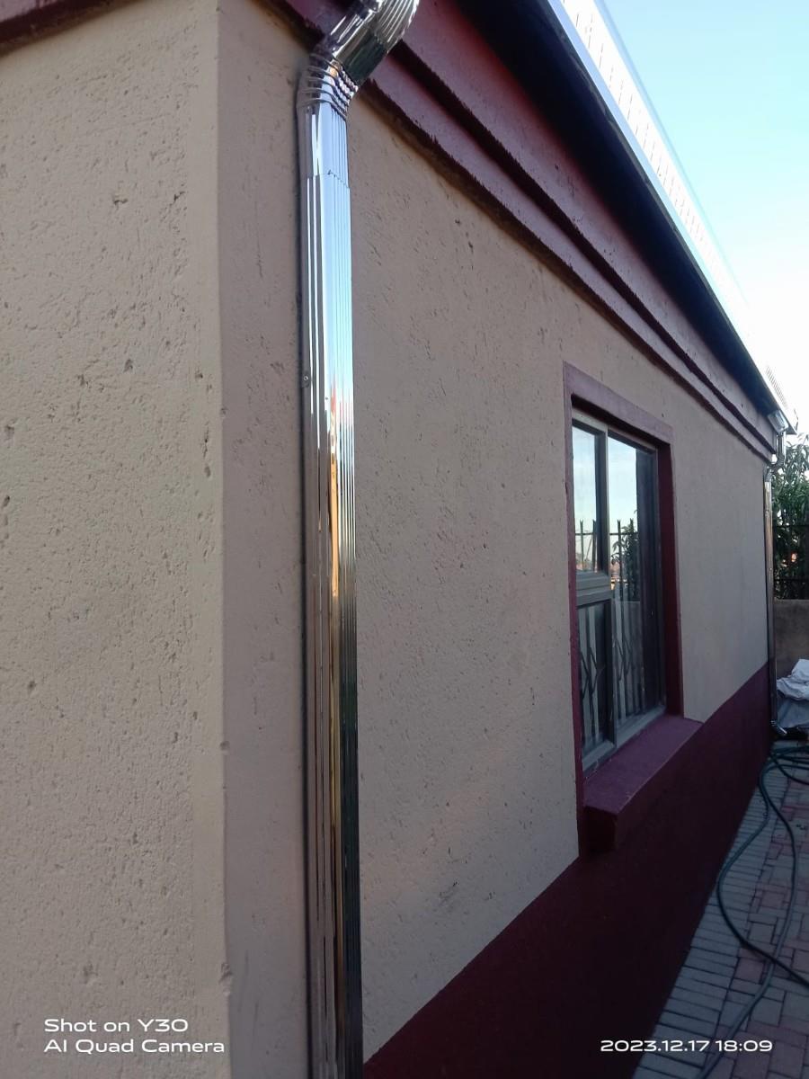 House For Sale in Soshanguve MM, Soshanguve