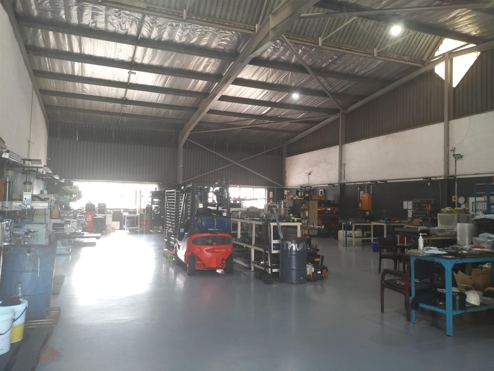 Industrial Property for rent in Westmead, Pinetown, KwaZulu Natal, 387 m²