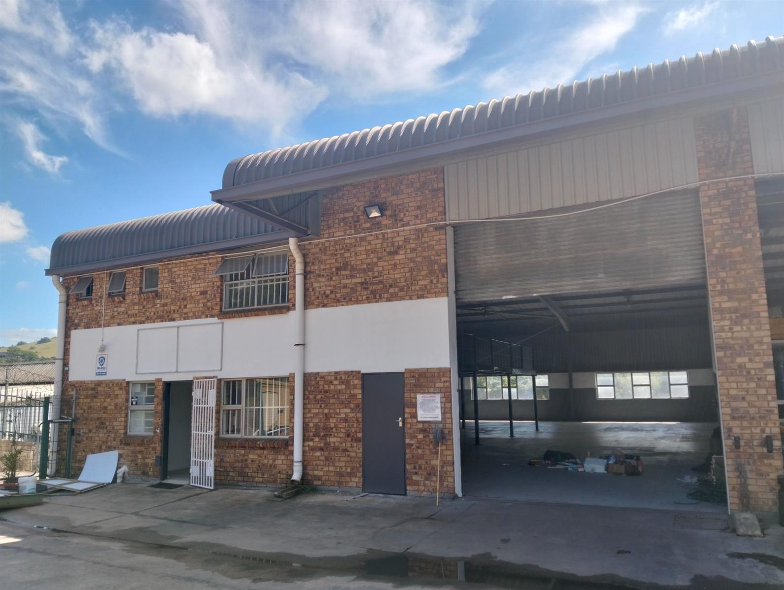 Industrial Property for rent in Westmead, Pinetown, KwaZulu Natal, 385 m²