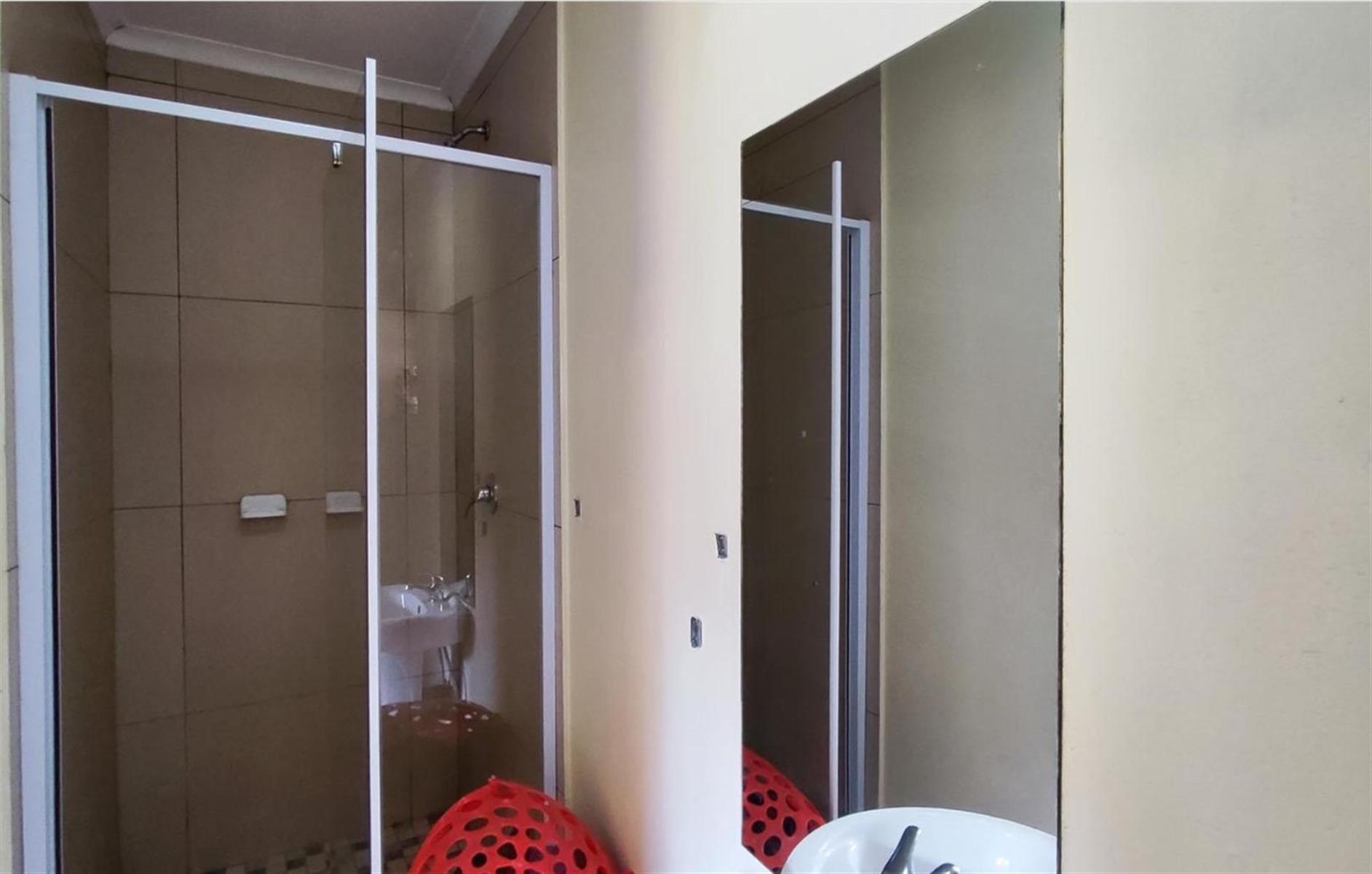 House For Sale in Comet, Boksburg 900k - Taking offers