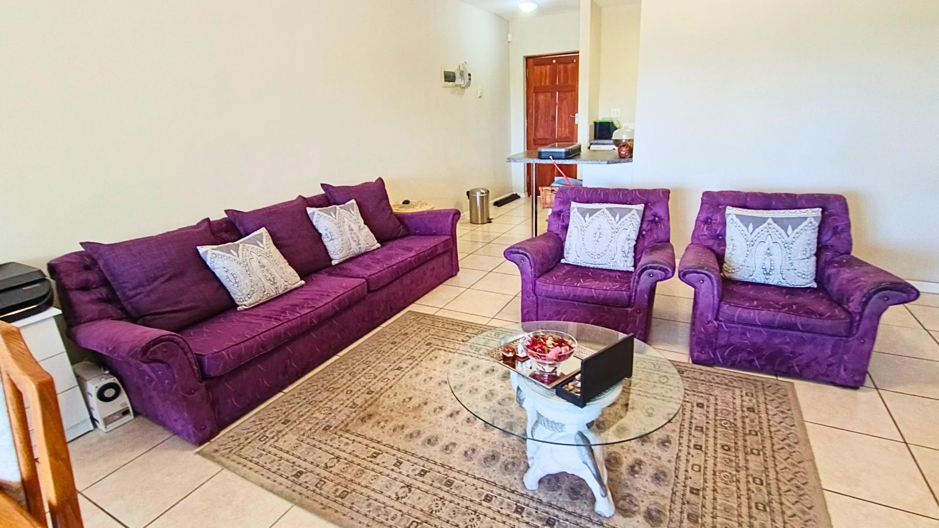 Apartment for sale in Sunset Valley, Nahoon Valley Park
