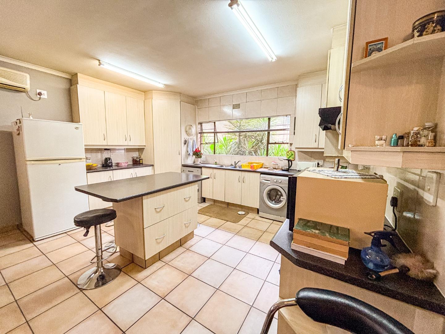 House For Sale in Albertsdal, Alberton