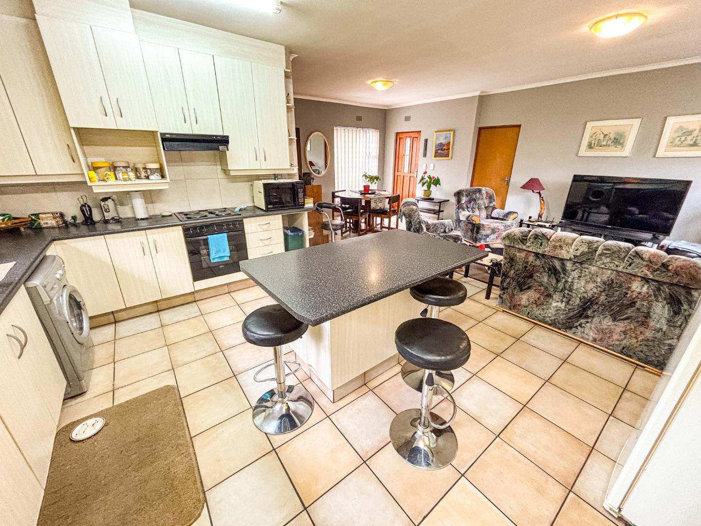 House For Sale in Albertsdal, Alberton