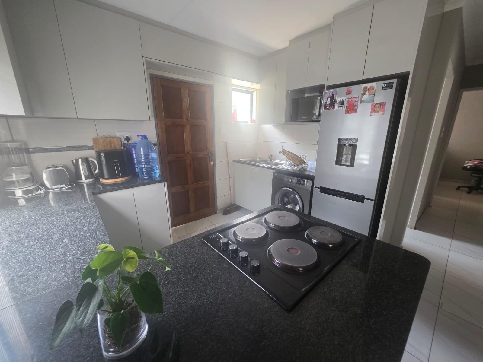 3 bedroomhome for sale in Tirong Estate