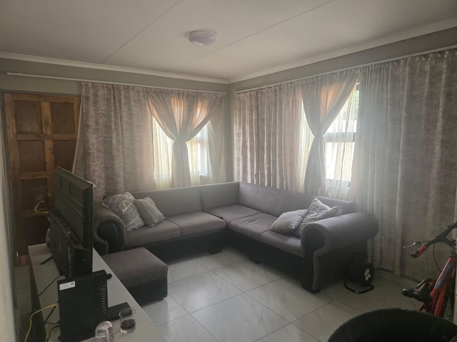 3 bedroomhome for sale in Tirong Estate