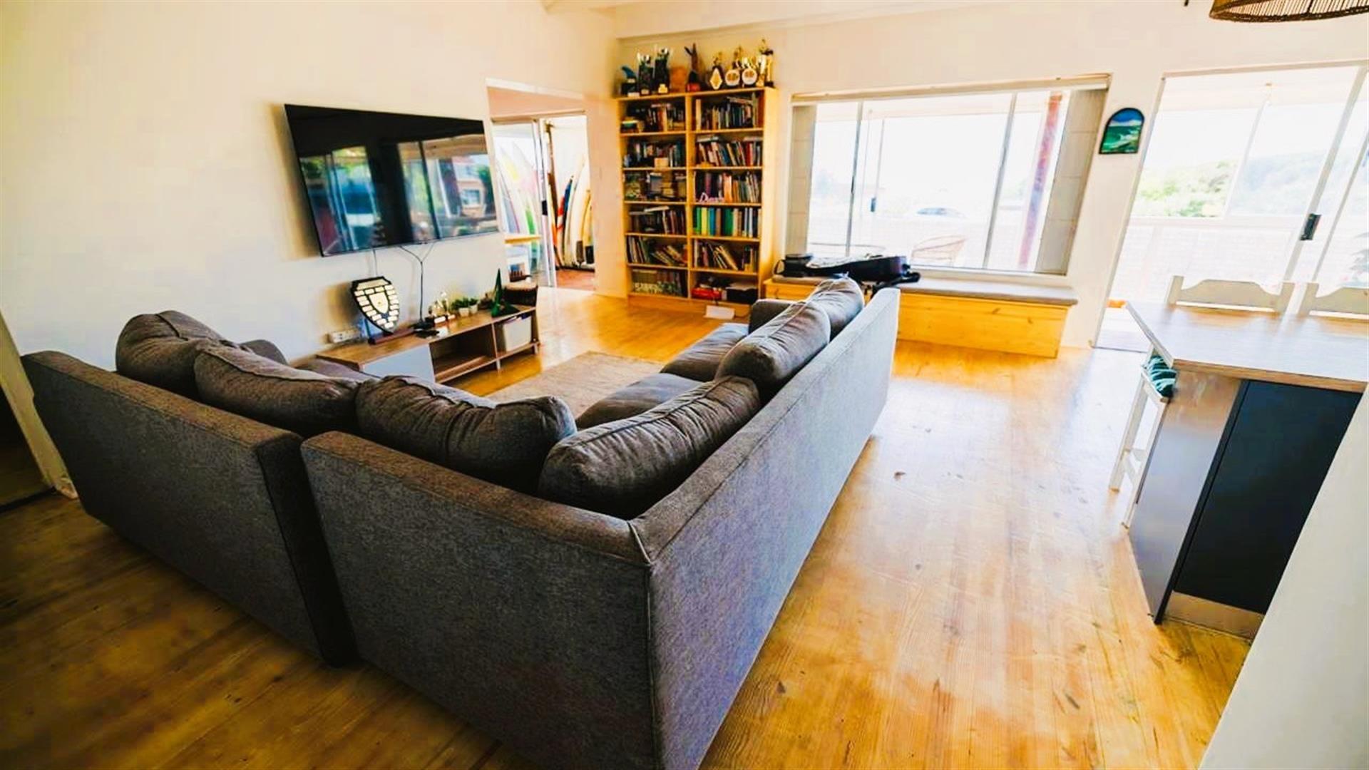 5 Bedroom Beach House for Sale in Jeffreys Bay - Lower Point | Sea Views and direct Beach access