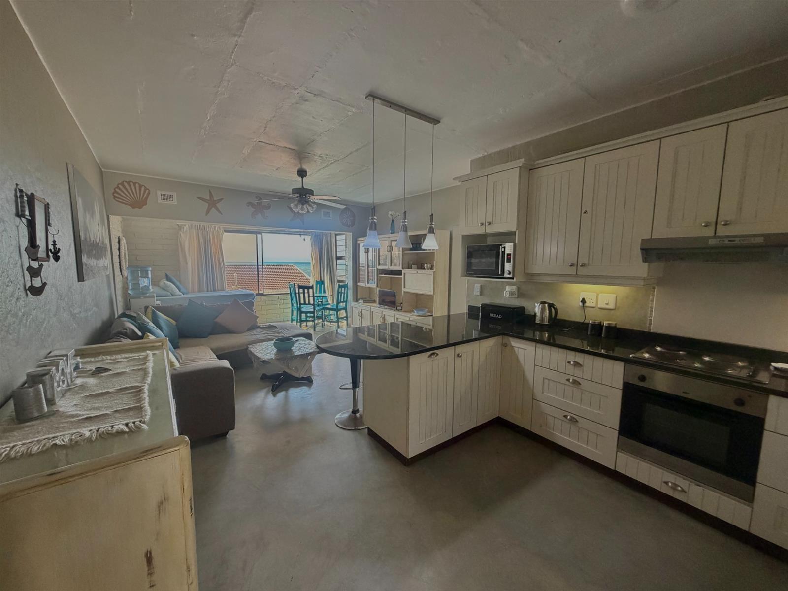 Beachside Bliss - Fully Furnished Apartment in Prime Coastal Location