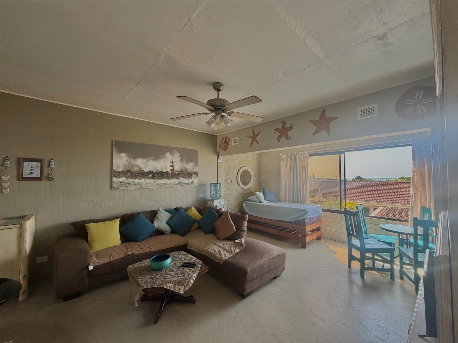 Beachside Bliss - Fully Furnished Apartment in Prime Coastal Location