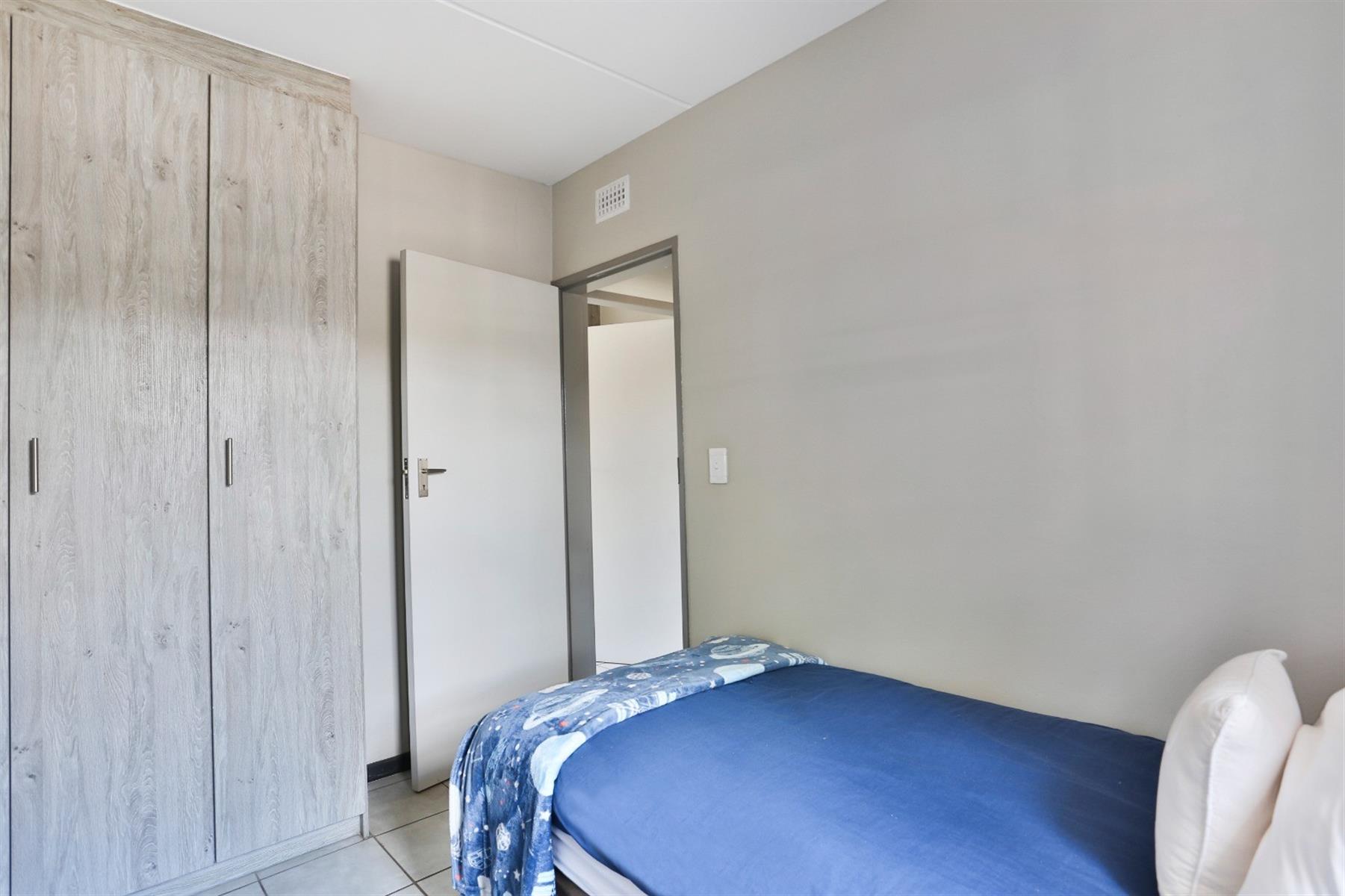 2 Bedroom House for Sale,Heuweloord ext 17