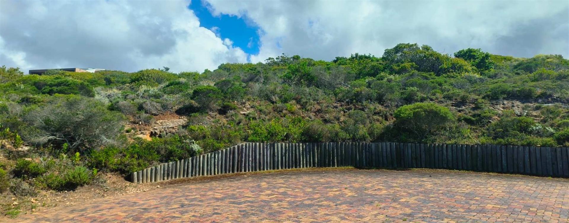Spectacular 180 degree sea-view stand!