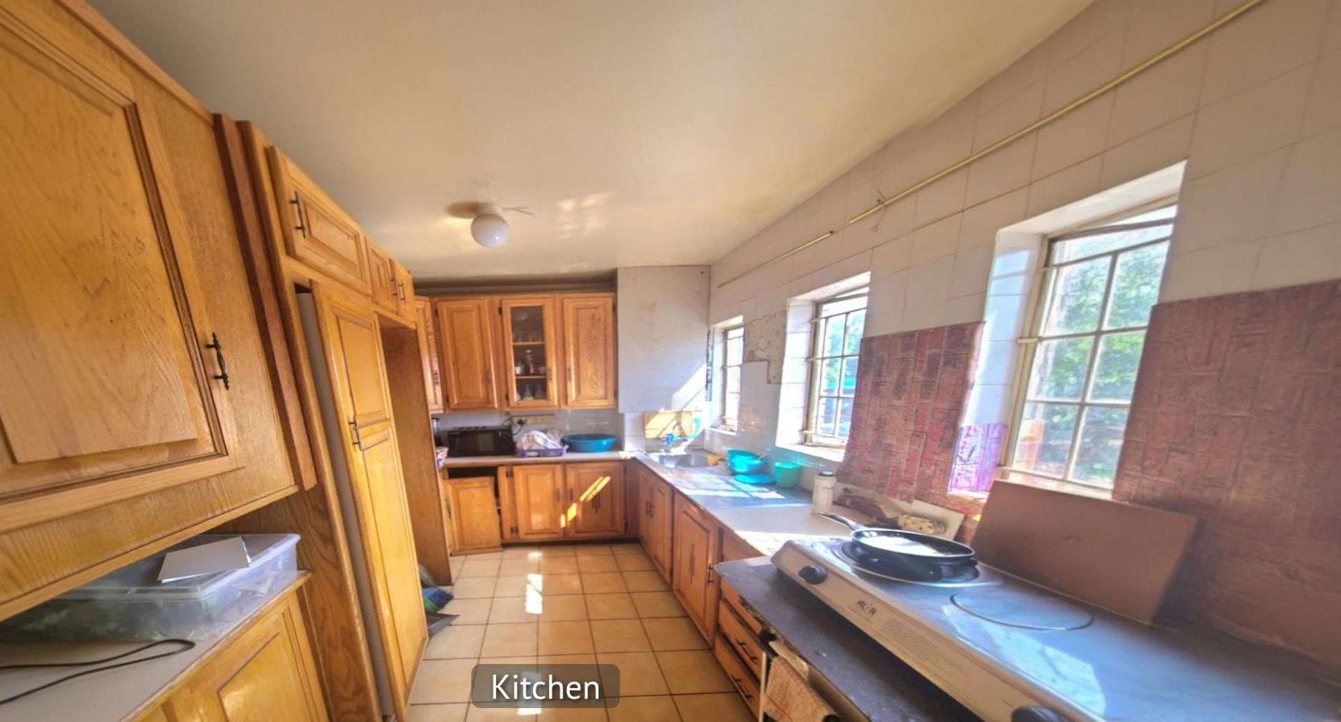 Apartment Block For Sale in Witbank Ext 5, Witbank