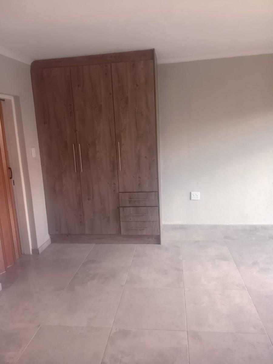 Apartment To Rent in Cosmo City, Roodepoort