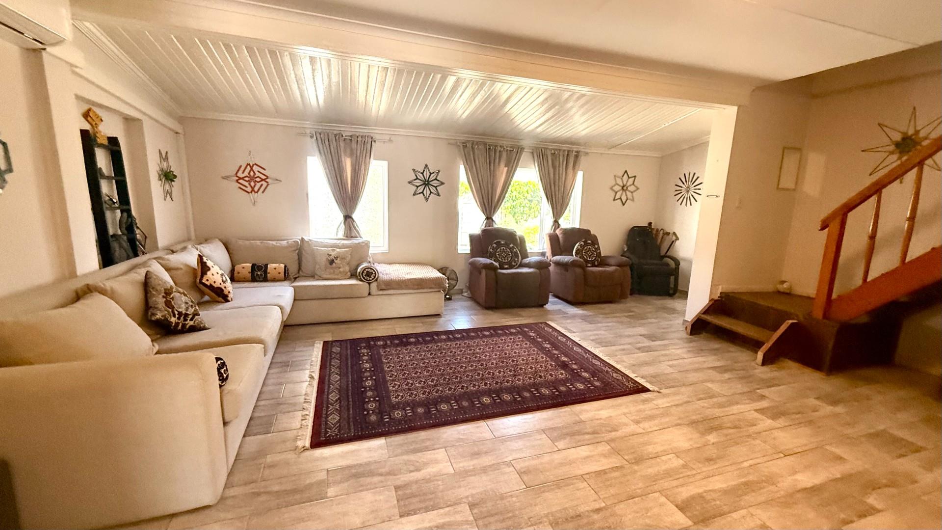 5 Cove street, Knysna Central