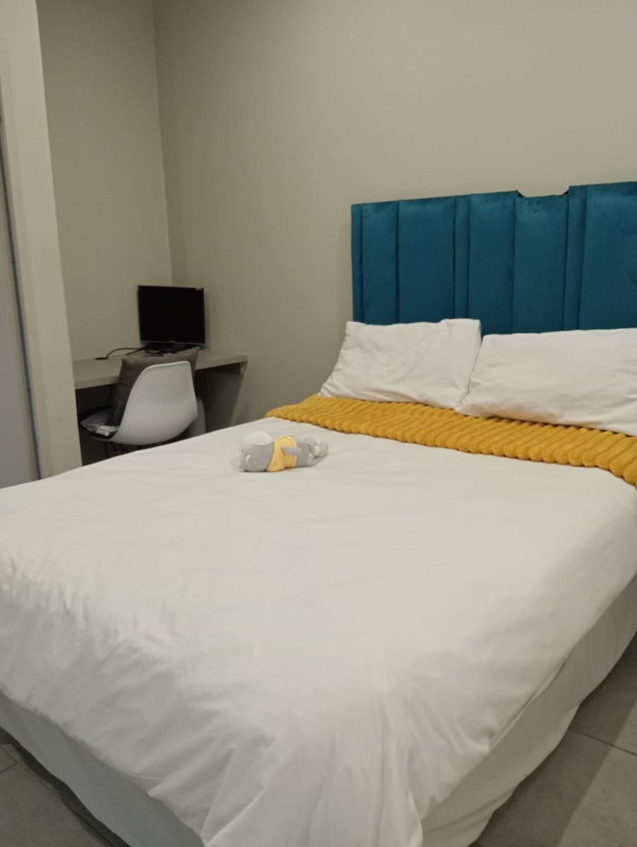 2 BEDROOM 2 BATHROOM APARTMENT IN FERNDALE
