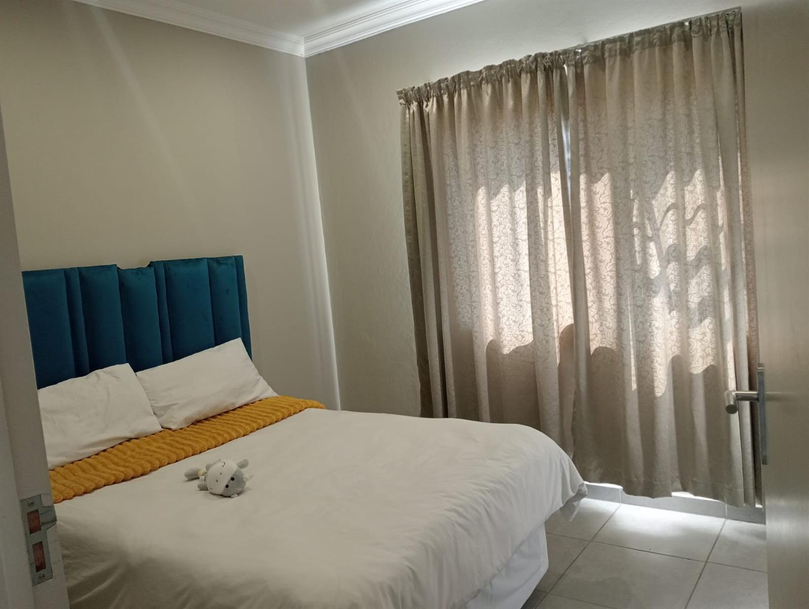 2 BEDROOM 2 BATHROOM APARTMENT IN FERNDALE