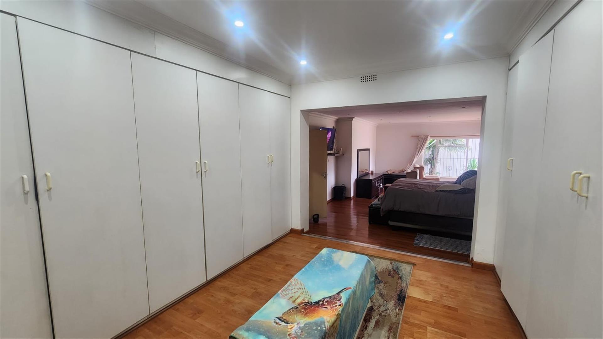 House For Sale in Florida Hills, Roodepoort