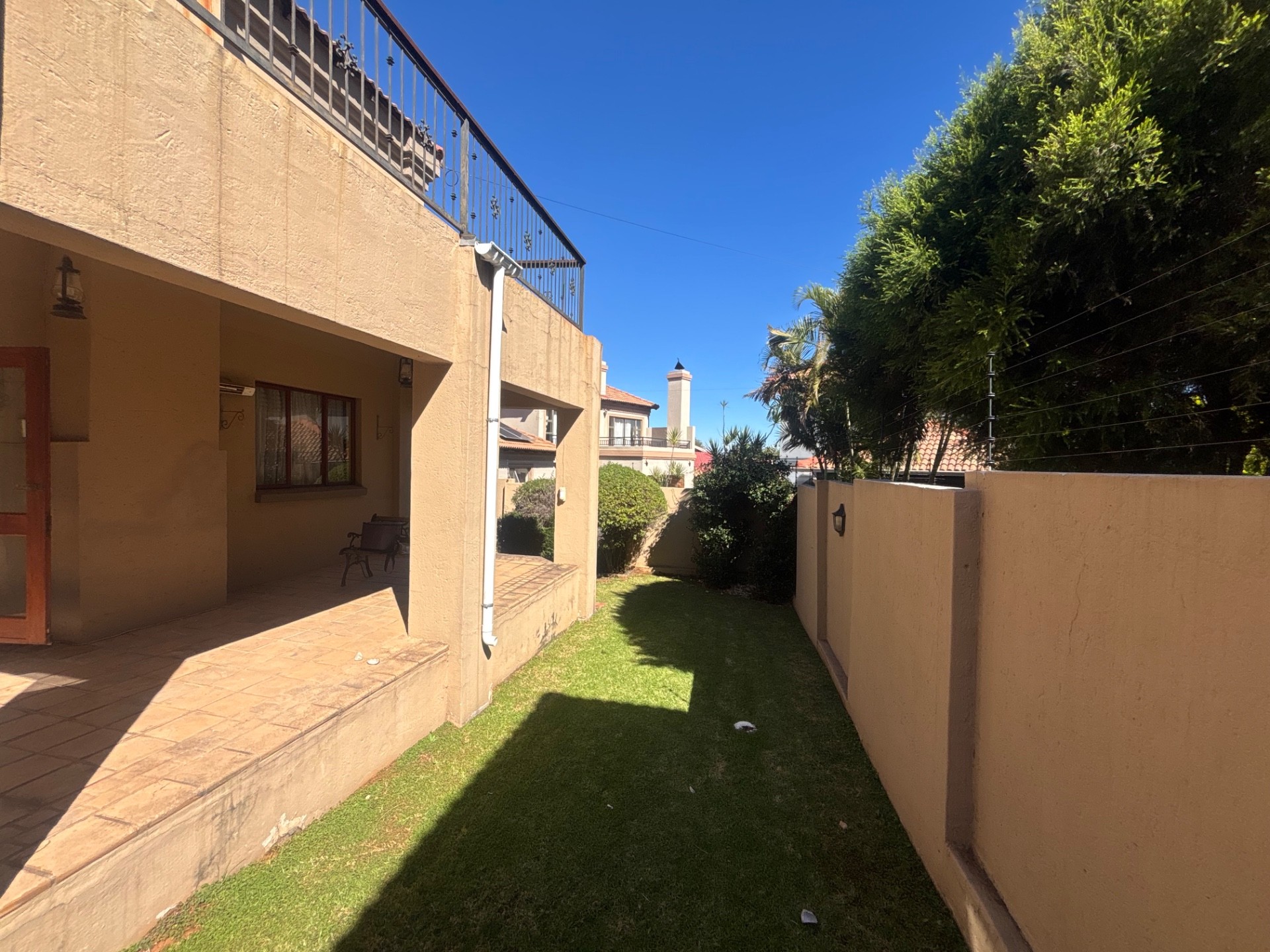 Lovely and complete 3 bedroom family home for sale!