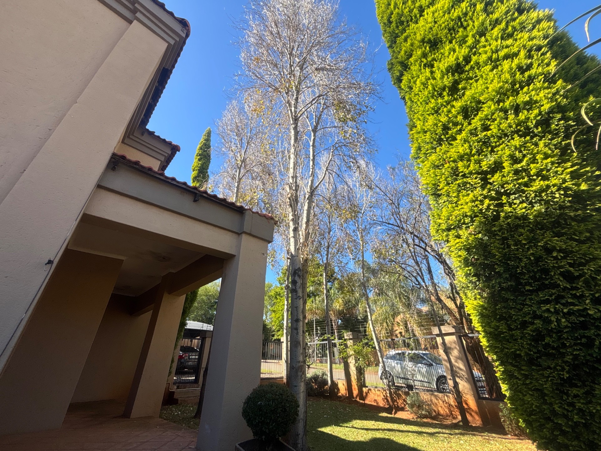 Lovely and complete 3 bedroom family home for sale!