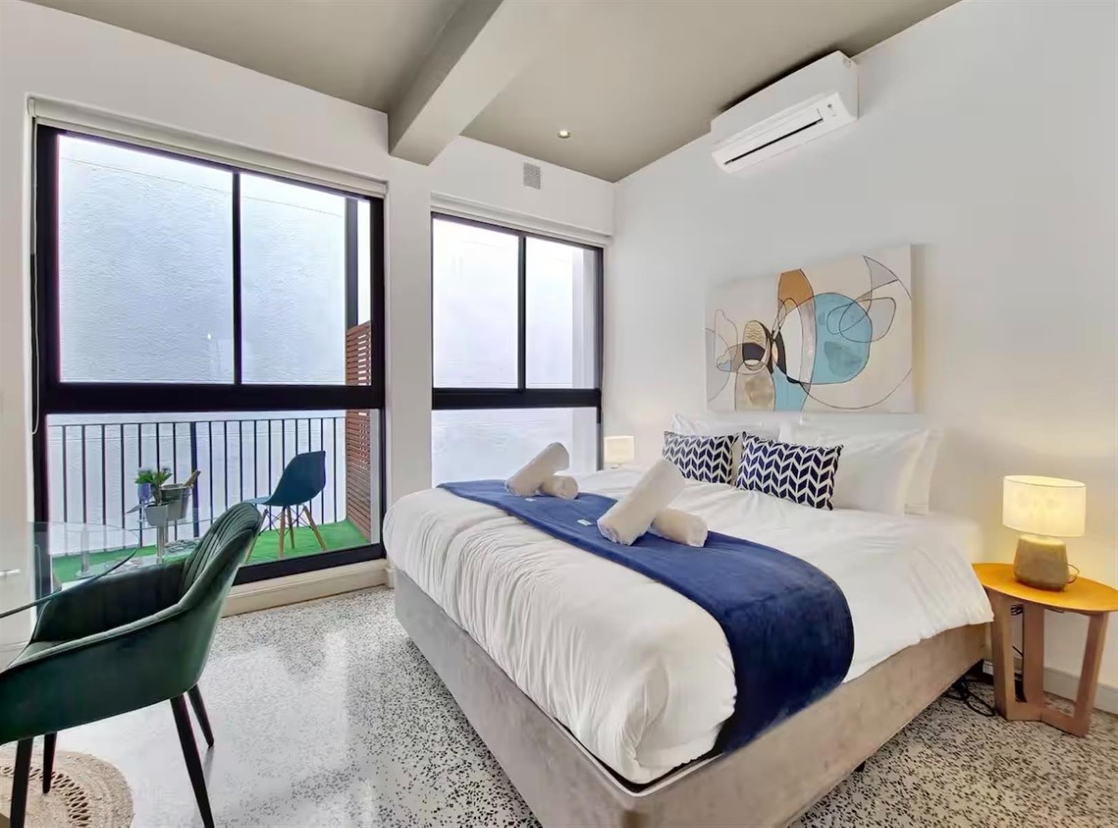 Apartment To Rent in Cape Town City Centre, Cape Town