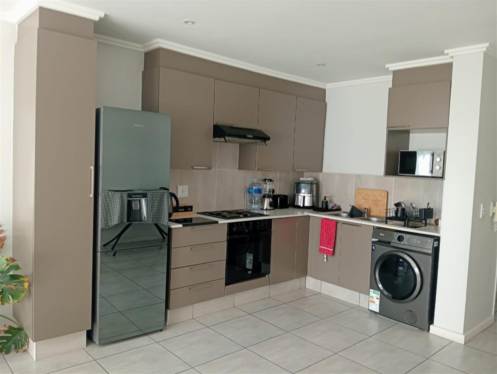 1 BEDROOM Apartment For Sale in Fourways, Sandton