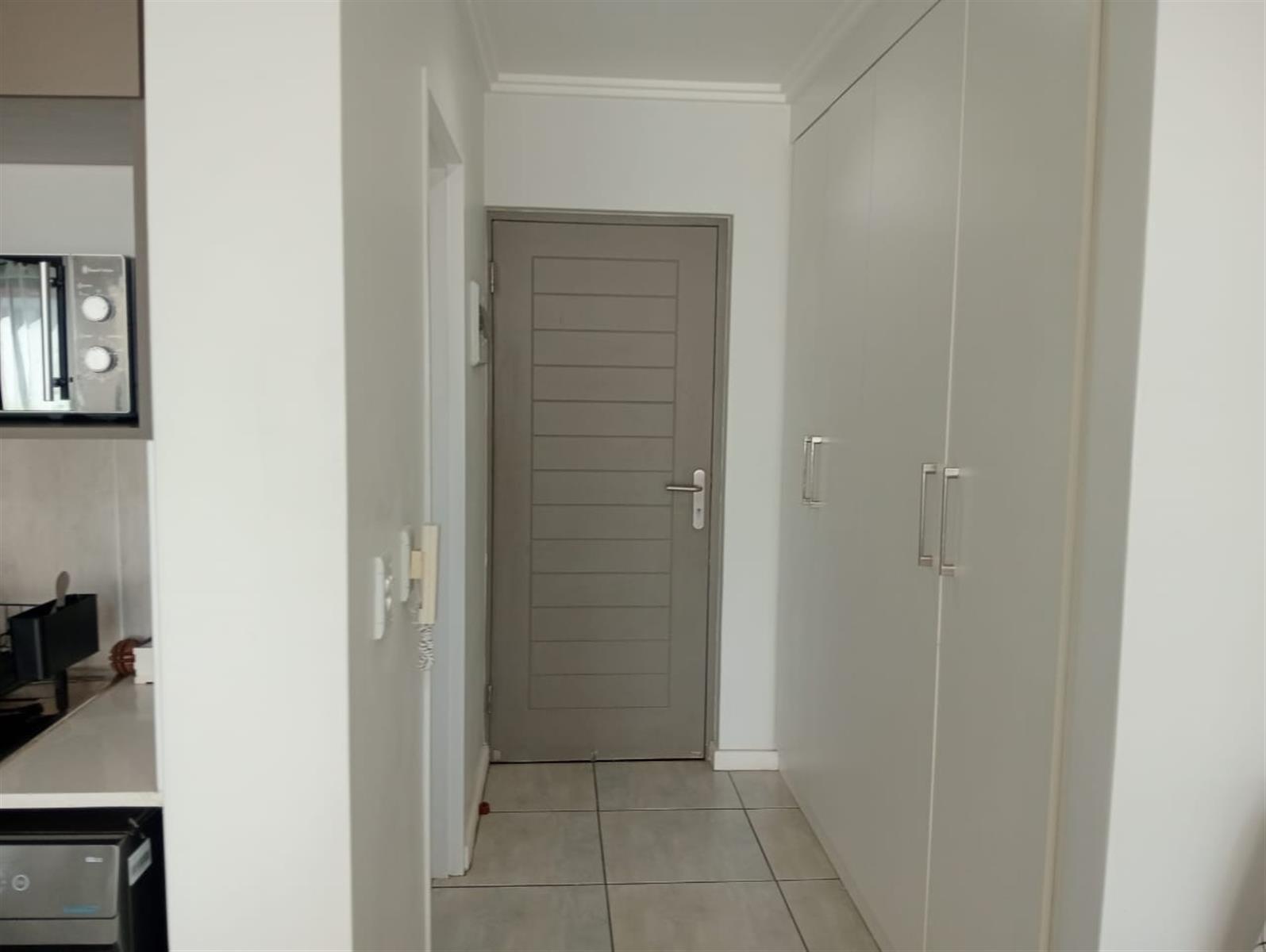 1 BEDROOM Apartment For Sale in Fourways, Sandton