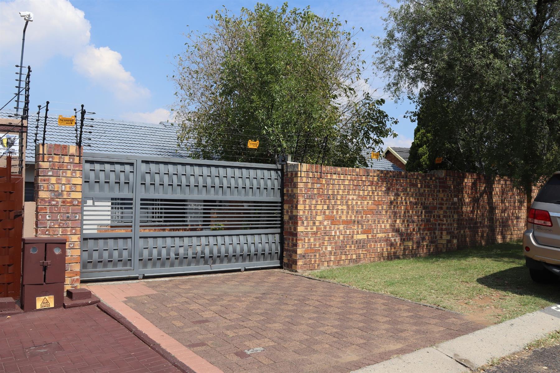 Move-In Ready Family Home with Exceptional Security and Space - Secunda