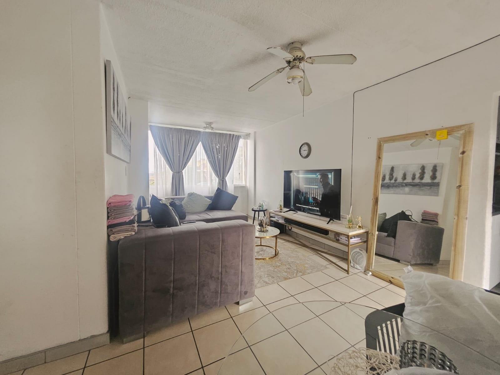 Apartment For Sale in Bulwer Durban