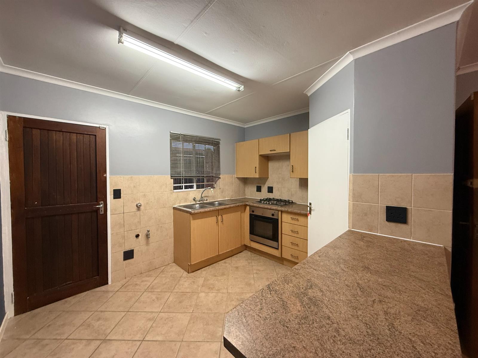 NEAT, NEW AND NOW AVAILABLE 2 BEDROOM TOWNHOUSE IN ELARDUS PARK