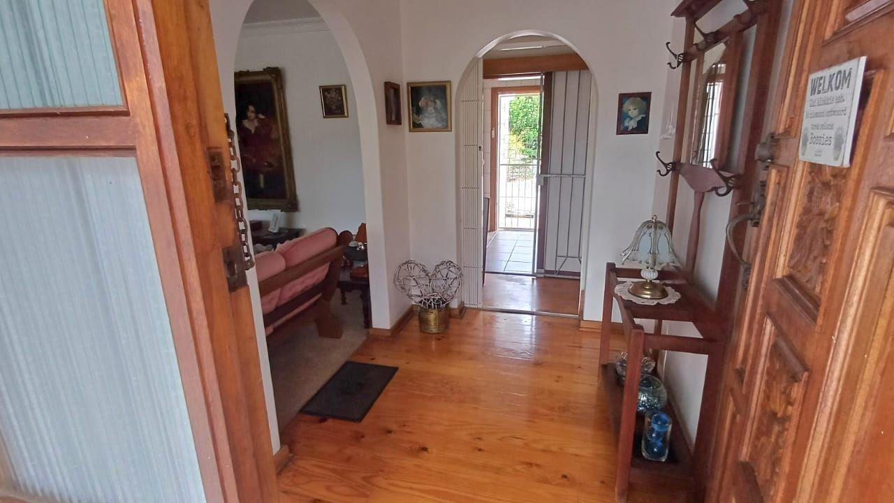 House For Sale in Vanes Estate, Uitenhage