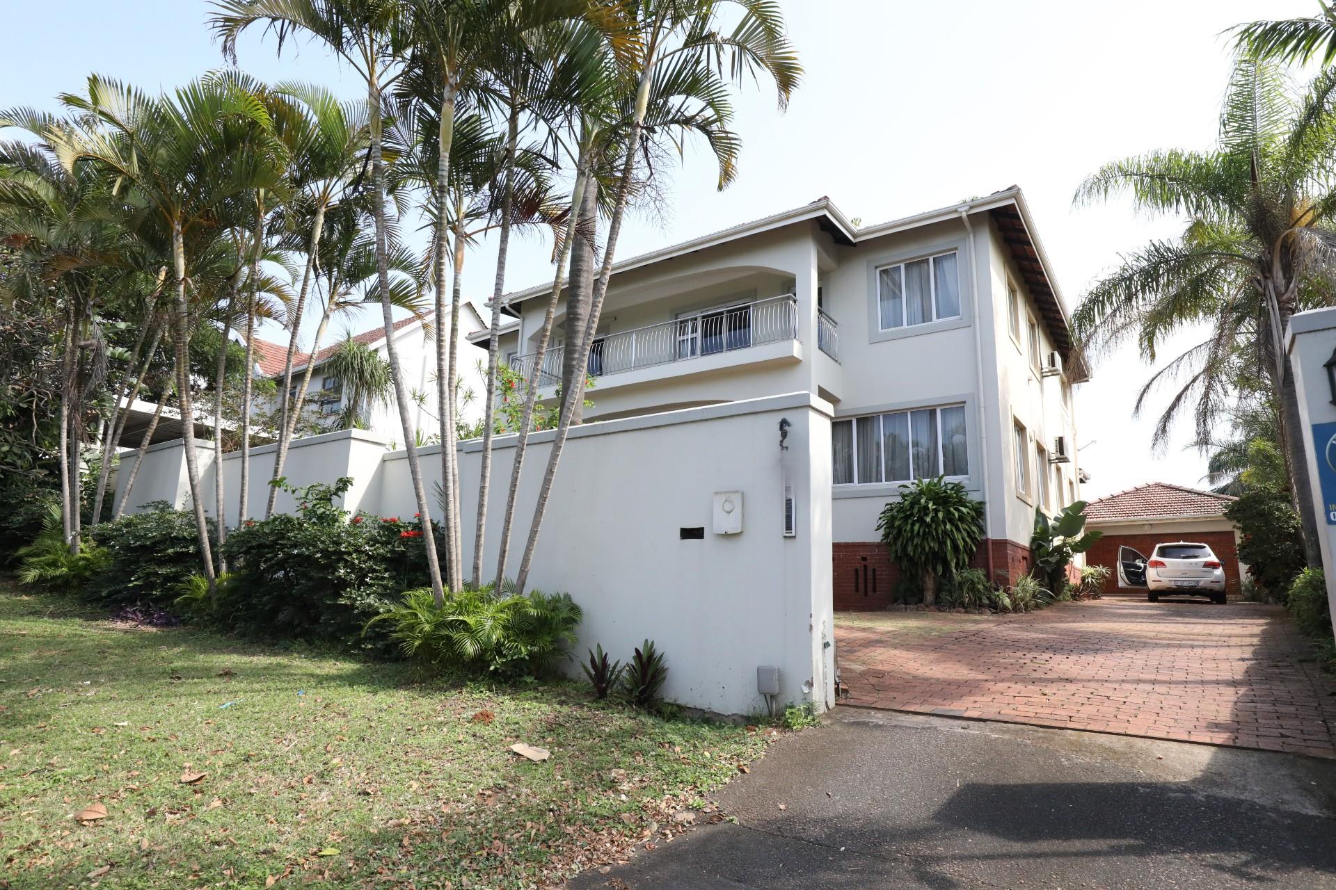 5 Bedroom Double-Story House For Sale in Athlone, Durban North, KwaZulu Natal