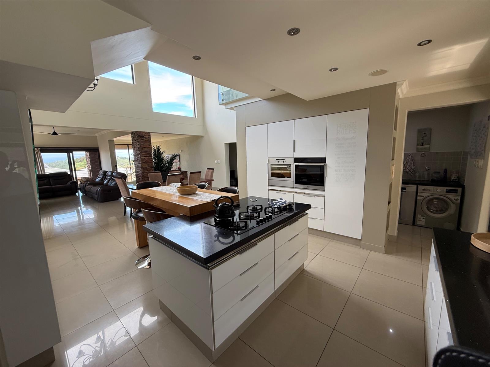 4 Bedroom House In Shelly Beach