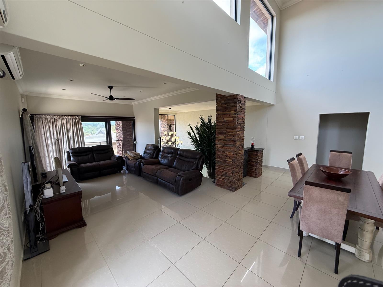 4 Bedroom House In Shelly Beach