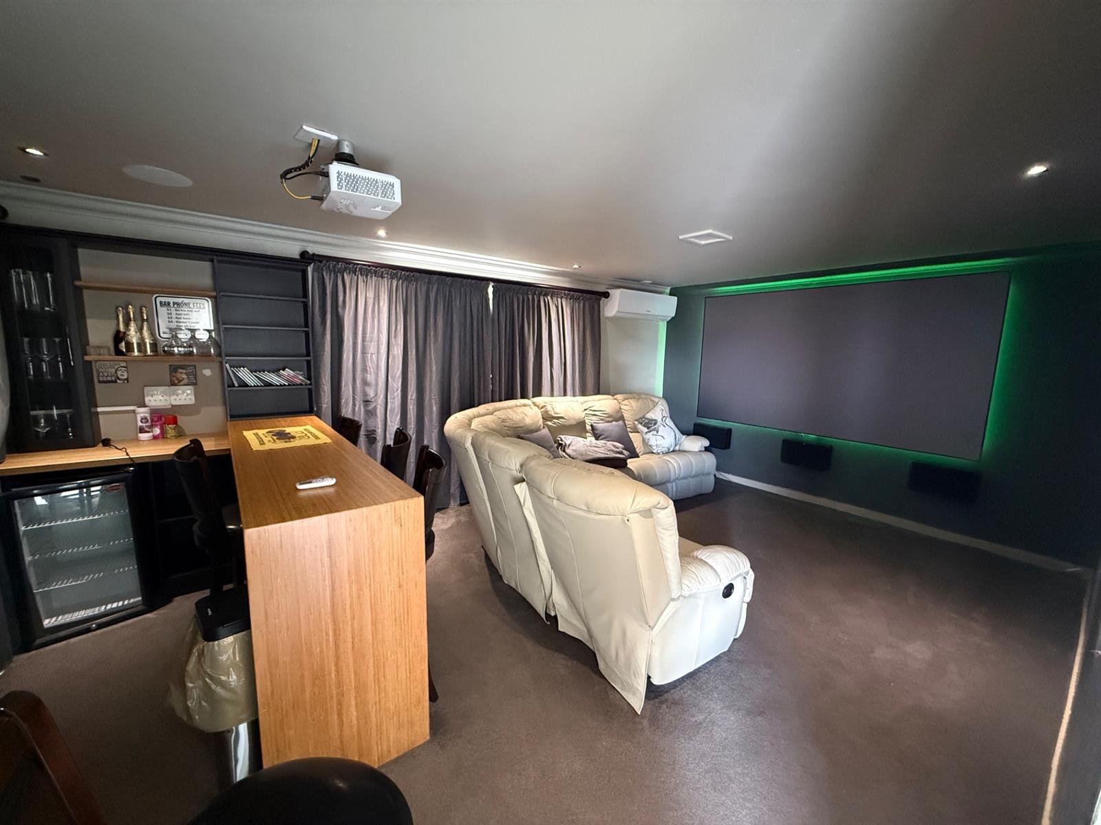 4 Bedroom House In Shelly Beach