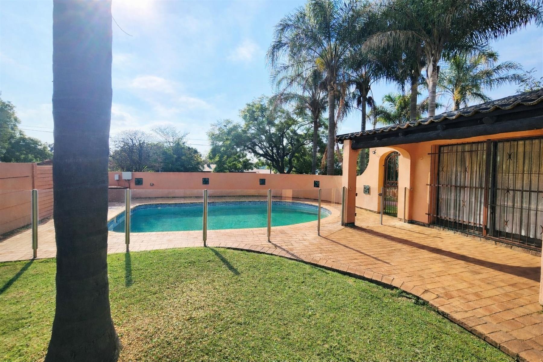 3 Bedroom 2 Bathroom House with Swimming Pool and Borehole for sale in Valhalla Centurion