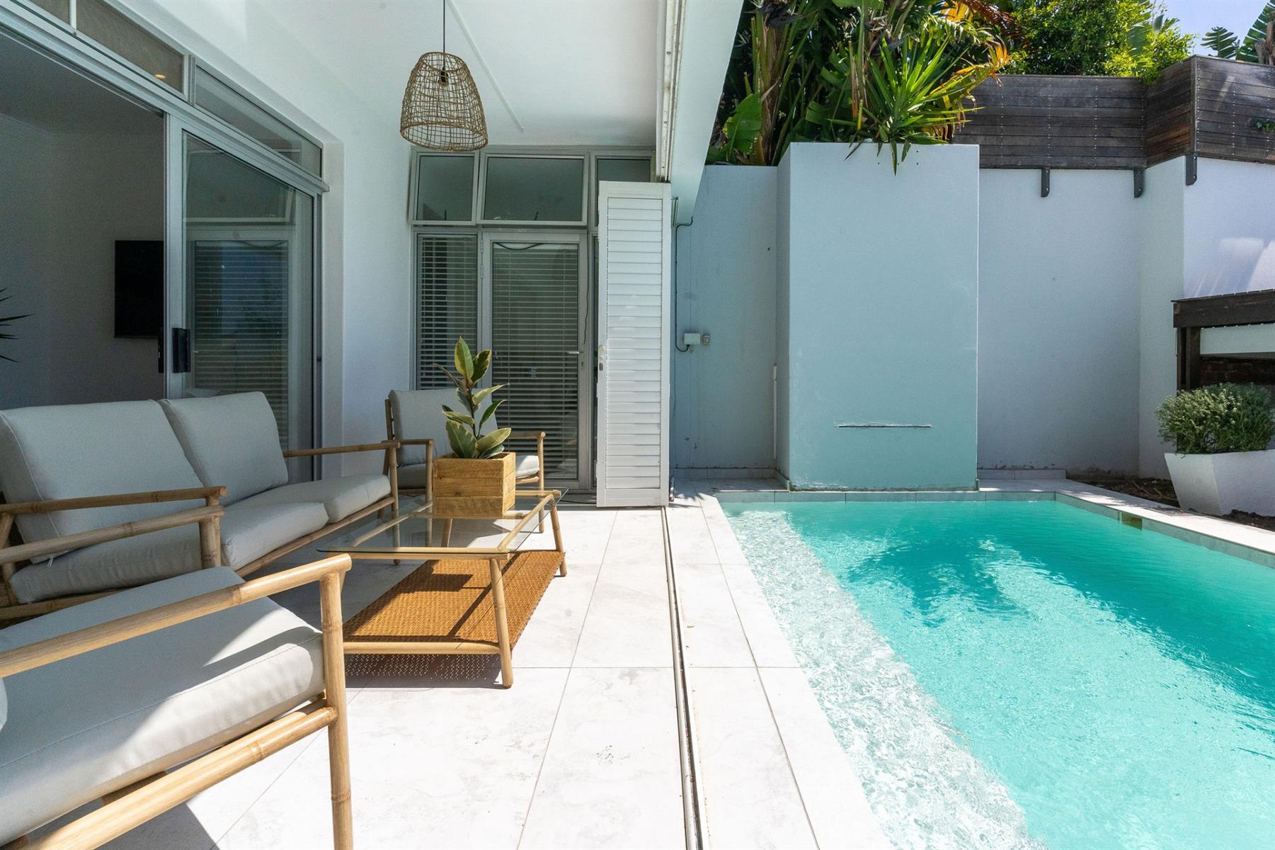 Stylish, income-generating gem in a prime location