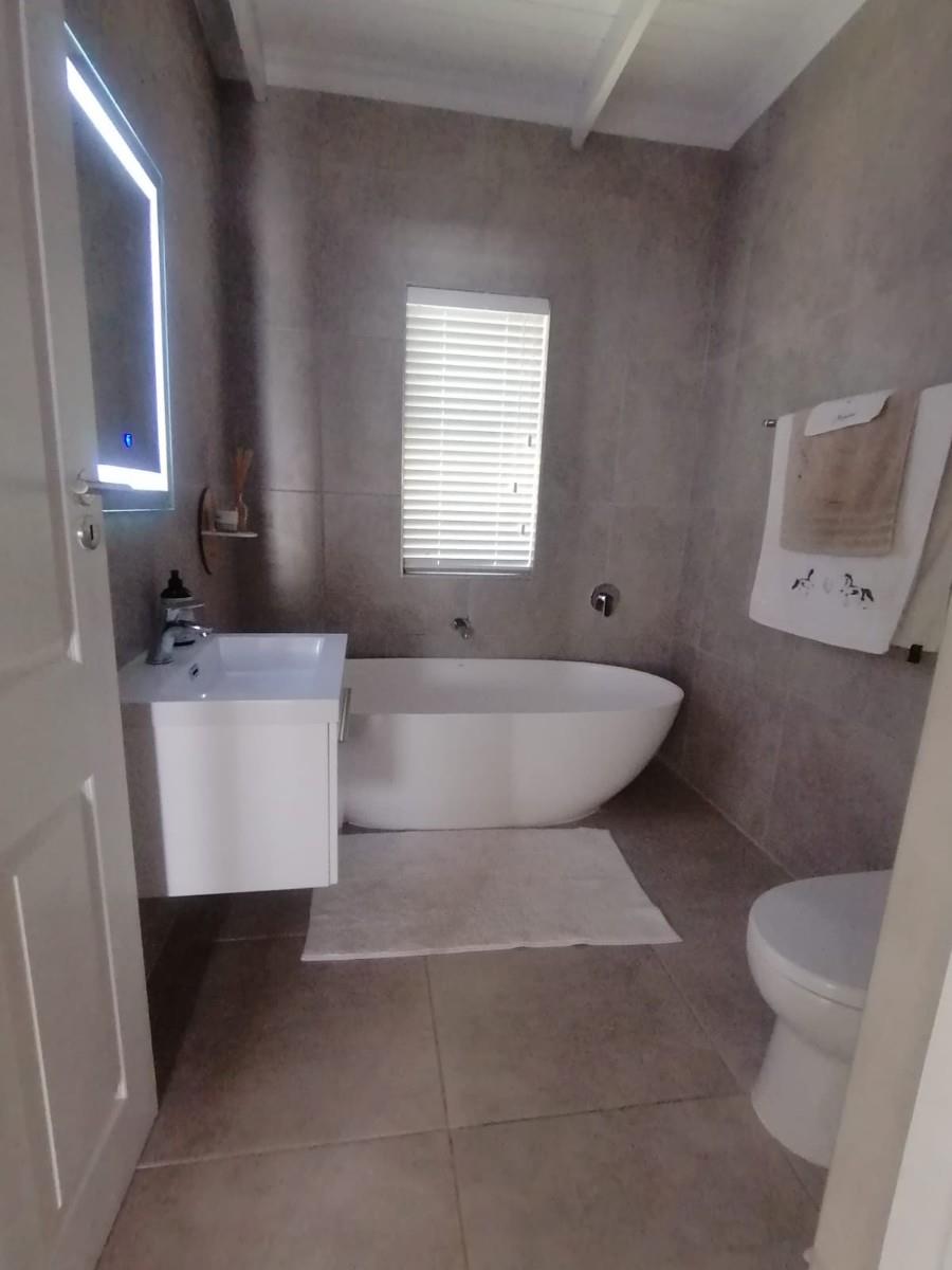 111 sqm House in Bergsigpark Sec complex in Porterville