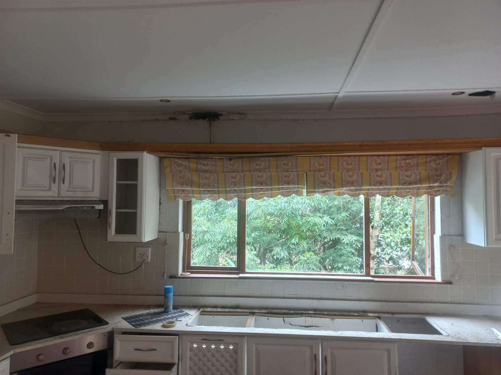 House for sale in Athlone, Pietermaritzburg, KwaZulu Natal, 300 m²