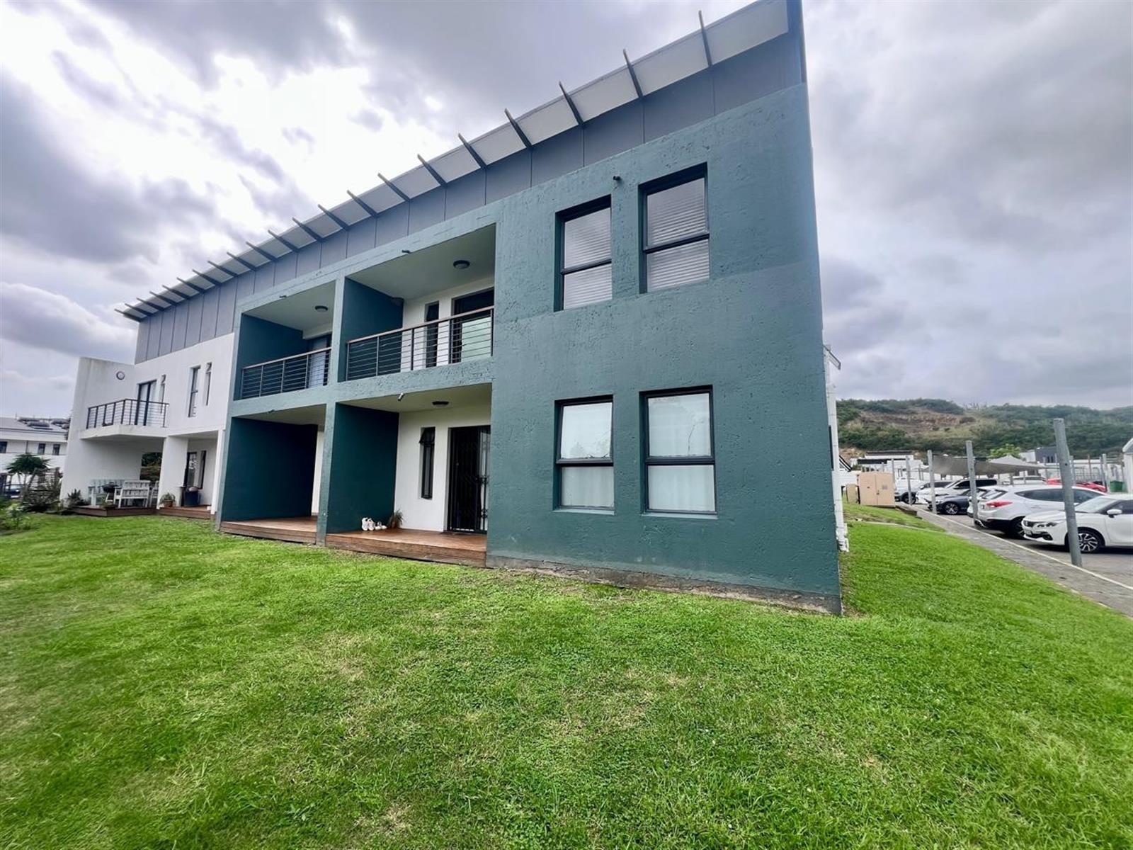 3 Bed and 2 bathroom home in Nahoon Valley Park