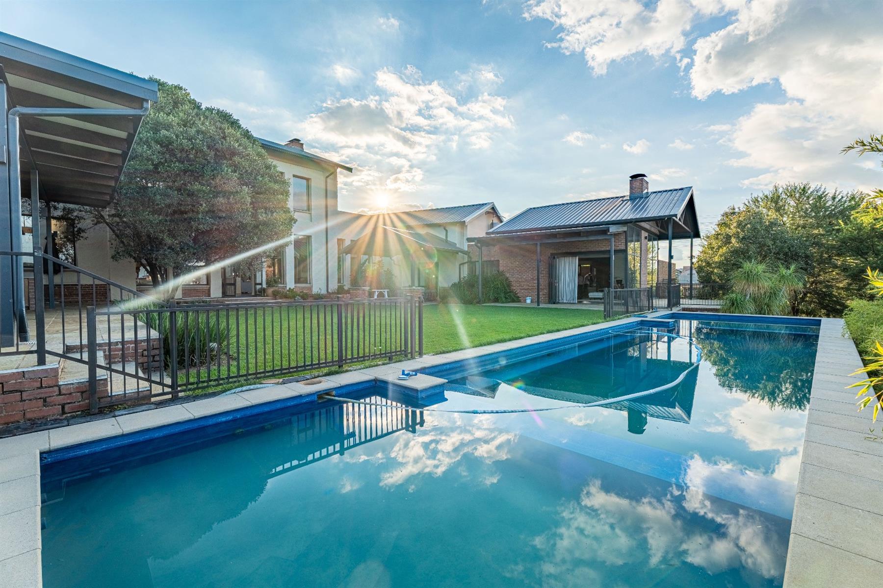 Beautifully Designed Family Home With A Cottage On The Property