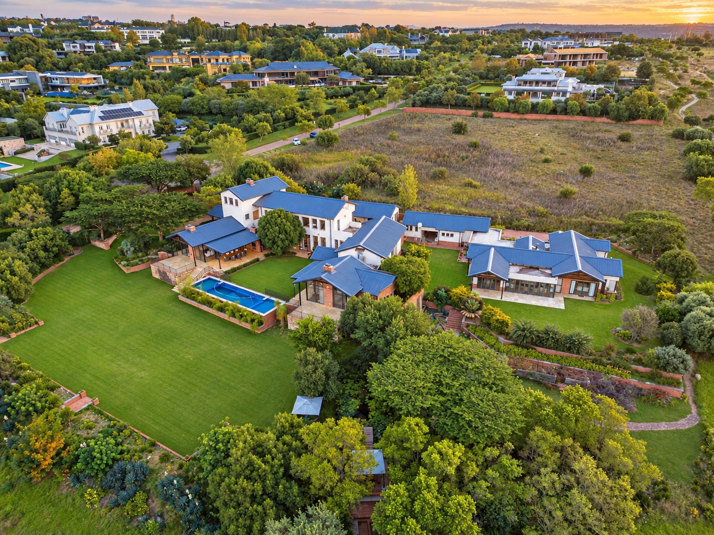 House for sale in Waterfall Equestrian Estate, Waterfall, Midrand, 1500 m²