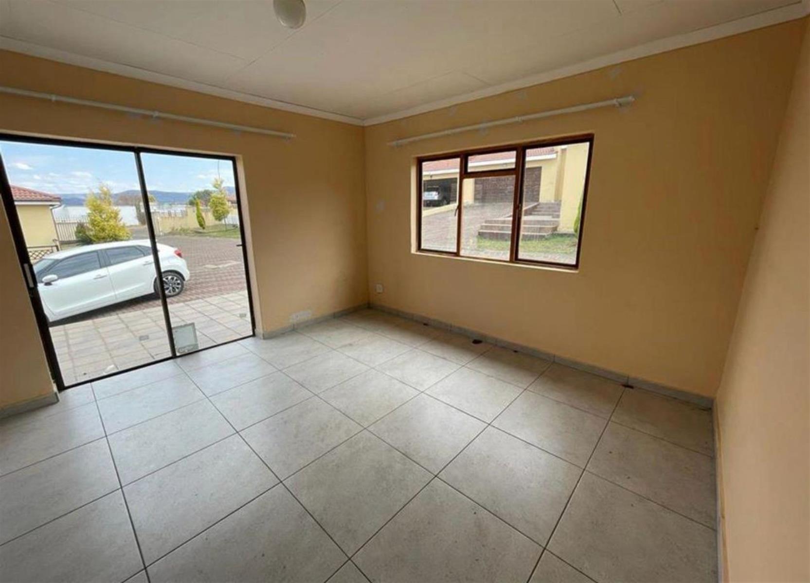 Townhouse For Sale in Aviary Hill, Newcastle, KwaZulu Natal