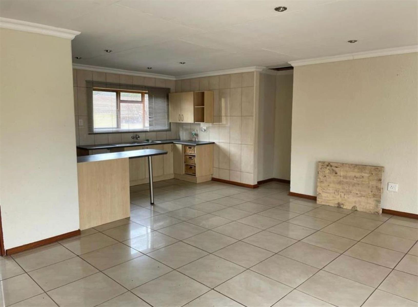 Townhouse For Sale in Aviary Hill, Newcastle, KwaZulu Natal