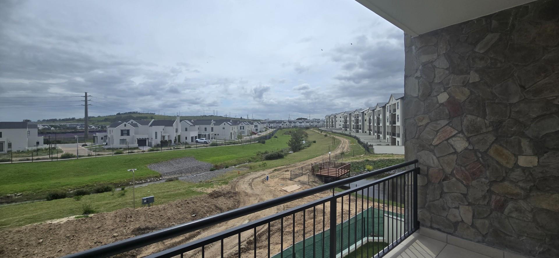 2 bed Apartment To Rent in The Huntsman